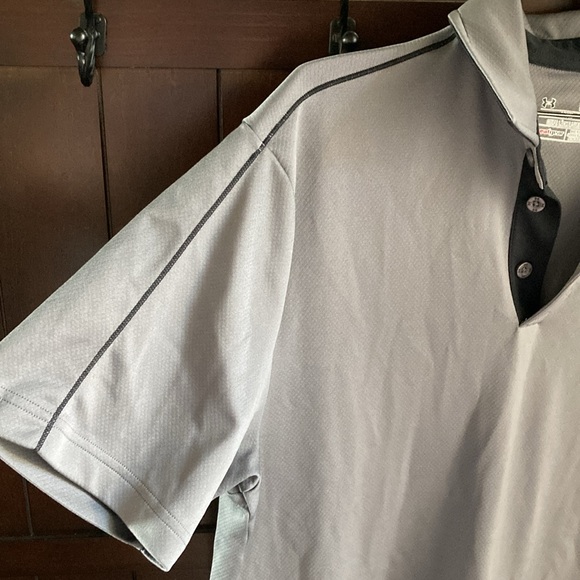 Excellent Condition! Under Armour Dark Gray Button Polo- Small - Picture 6 of 9